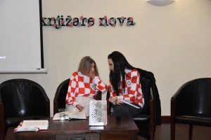 2016-12-20 Osijek-Nina knjiga-DSC 0227-s
